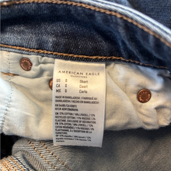 American Eagle Outfitters Dark Wash Jeans - Picture 5 of 5